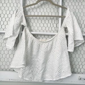 Strapless eyelet top with arm pieces, more a Med!